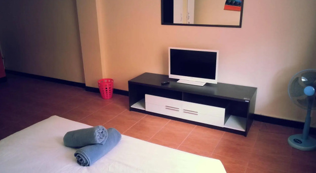 OYO 963 Sunshine Guesthouse