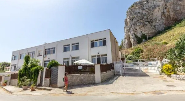 Casa Vista Mare Capo Gallo Est, Book Hotel Mondello Sicilien, nær Lido di Mondello