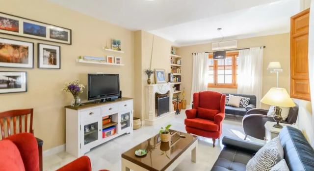 Torreon de Morayma Baena by Ruralidays, Book Hotel Baena Madrid