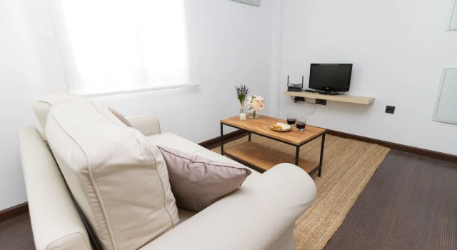 Brilliant Cosy Studio in the center, Забронировать Отель Малага - центр Малага, рядом с Музей Кармен Тиссен