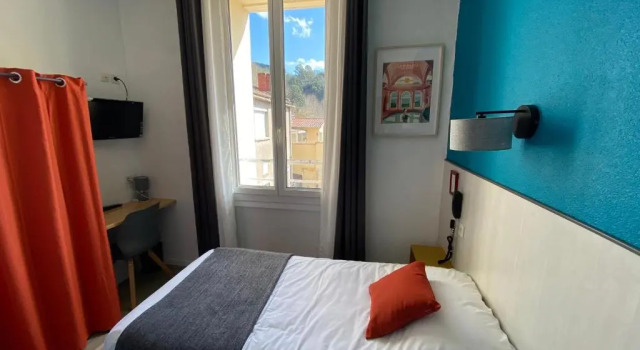 Rev Hotel, Varaa Hotelli Lamalou-les-Bains Hérault