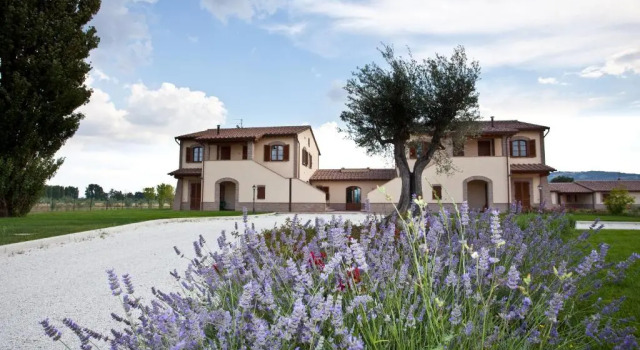 Семейные апартаменты с балконом Agriturismo Le Rondini Di Francesco Di Assisi