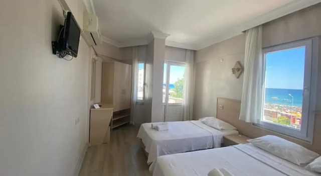 Трёхместный номер Standard с балконом и с видом на море Ege Soley Hotel