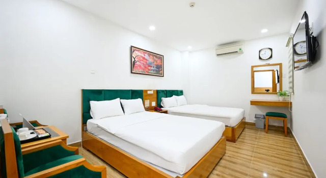Четырёхместный номер Superior Vivian Airport Hotel Saigon