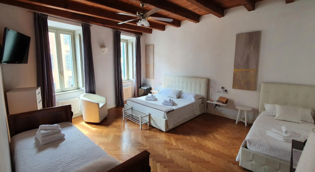 Quarenghi16, Забронировать Отель Бергамо Bergamo Province, рядом с Санта-Мария-Маджоре