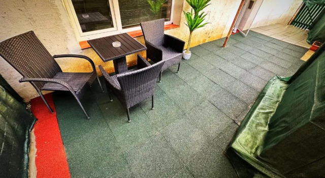 Апартаменты Apartament cu 2 camere/Curte privata/La parter/Lux oferim factura