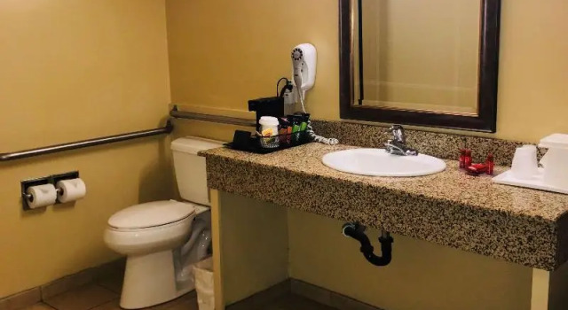Номер Standard Empire Inn