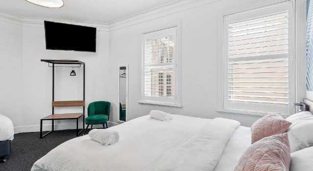 Трёхместный номер Standard Criterion Hotel Sydney
