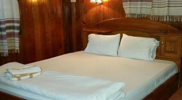 Zuela Guesthouse, Rezerwuj Hotel Hotele w Luang Namtha z parkingiem, Parking