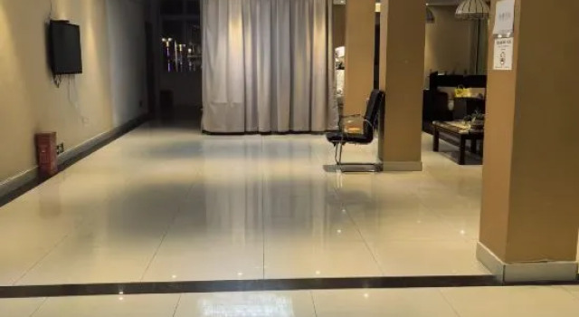 Yunding Business Hotel, Buchen Sie Hotel Danba Sichuan
