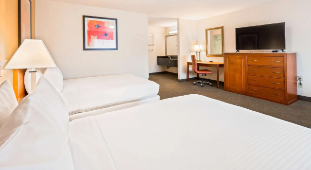 Четырёхместный номер Standard Best Western Golden Key
