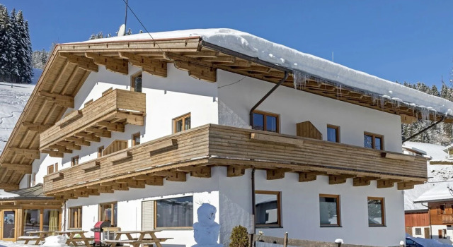 Cozy Holiday Home in Hopfgarten im Brixental near Ski Area