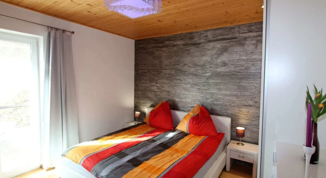 Апартаменты с балконом Apartment Directly on Lake Ossiach in Carinthia