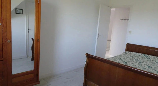 Holiday Home in Trelevern Near Pink Granite Coast, Rezerwuj Dom wakacyjny Hotele w Bretania z parkingiem, Parking