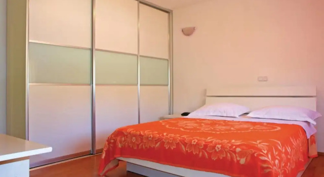 Stunning Home in Kastel Novi With Wifi and 3 Bedrooms, Забронировать Апартаменты/квартира Кастель-Нови Каштела