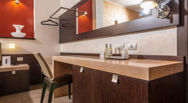Четырёхместный номер Standard с балконом Hotel Dei Nani