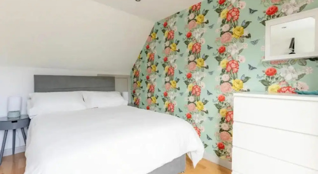 2 Bedrooms, Overlooking Little Petherick Creek, Забронировать Дом для отпуска Литл-Петерик Корнуолл