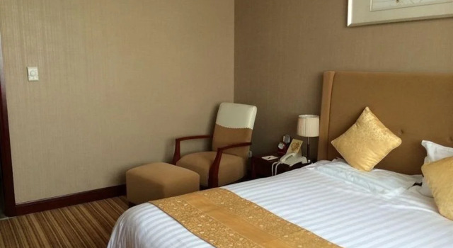 Nanjing Huadong Hotel, Prenota Hotel Hotel a Jiangsu con parcheggio, Parcheggio