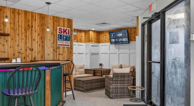 Pinnacle C16, Забронировать Отель Отели Киллингтон 3 звезды, рядом с Killington Adventure Center, 3*