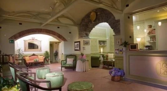 Hotel Leon D'Oro, Boek Hotel Orta San Giulio Lake Orta