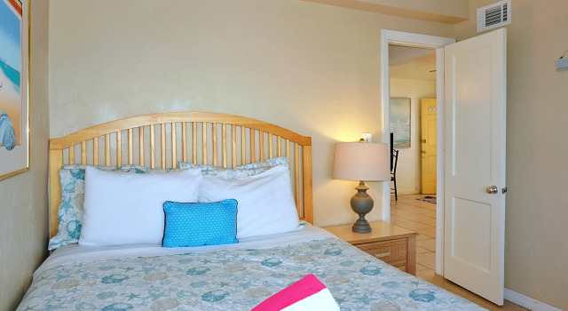 Misty Isles Redington Beachfront Suites 1 and 2