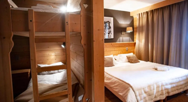 Семейный номер Comfort Hôtel Le Monal