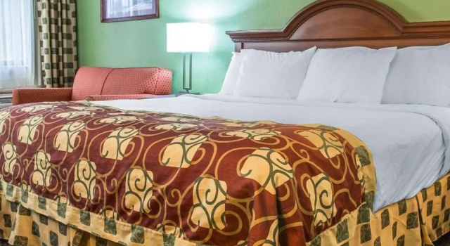 Номер Standard Clarion Inn I-94 near Expo Center