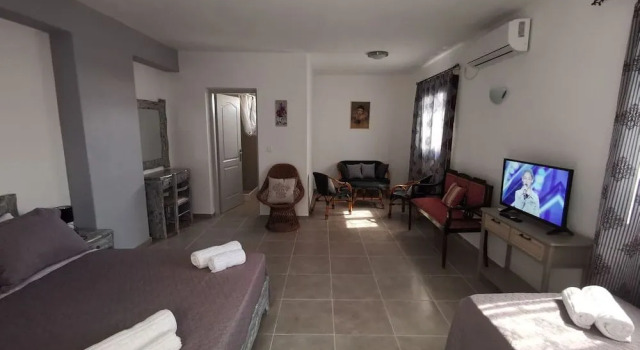 Akrotiri Bella View