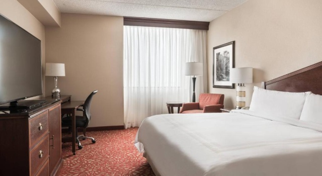 Номер Standard Chicago Marriott Northwest