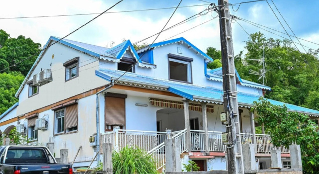 Property With 2 Bedrooms in Vieux-habitants, With Wonderful sea View, Furnished Garden and Wifi, Rezervați Apartament Hoteluri în Basse-Terre cu parcare, Parcare