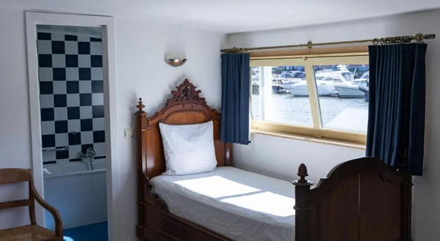 Трёхместный номер Standard Hotel The Boatel