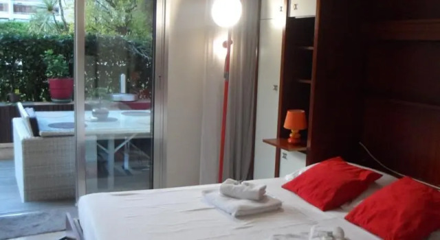 Cannes Home Rental studio Carnot