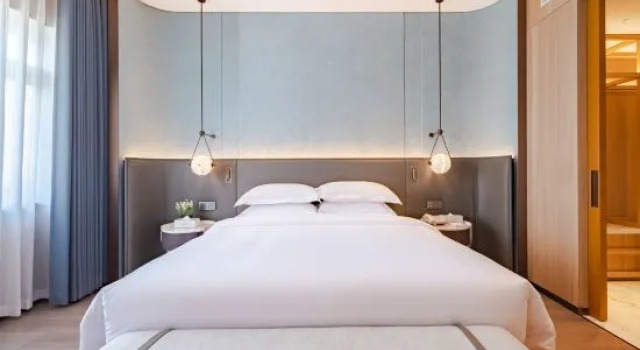 Люкс Luxury Meahood Herton City Hotel