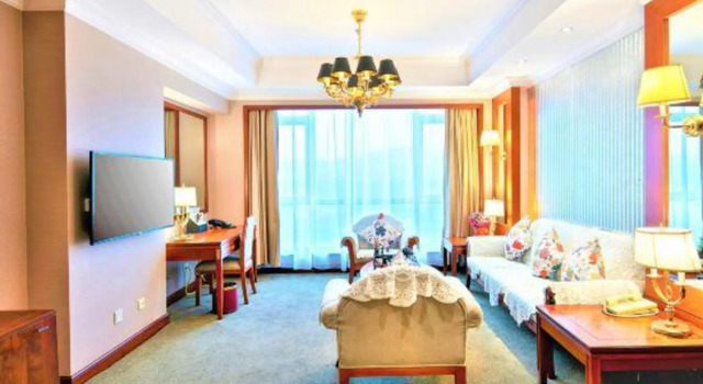 Zhengzhou Cheered Hotel, Buchen Sie Hotel SPA-Hotels in Zhengzhou, SPA