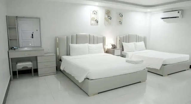 Четырёхместный семейный номер Standard Tân Hạnh Hotel