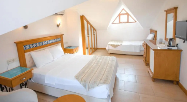 Трёхместный номер Standard с балконом Datca Kilic Hotel