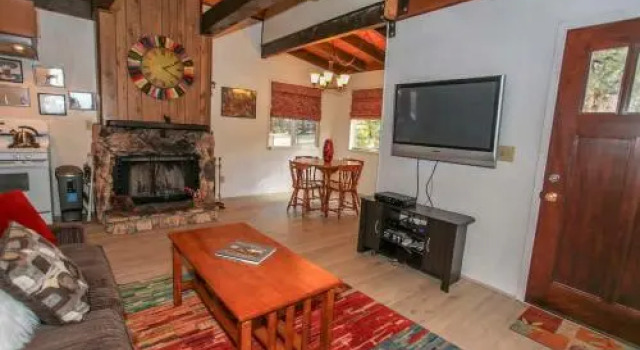 1711 Little Bear Cubs Lodge, Забронировать Отель Отели Биг-Бэр-Лейк 3 звезды, рядом с Chair 5, 3*