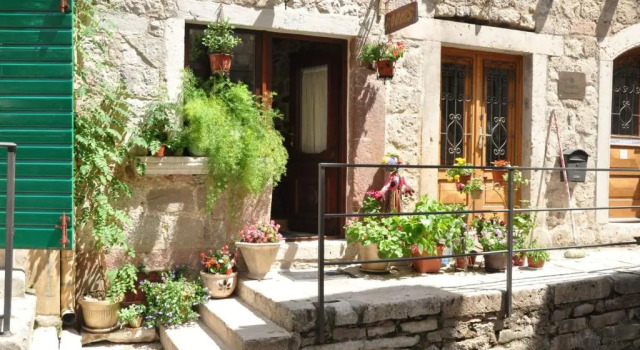 VG Three Bedroom Castle