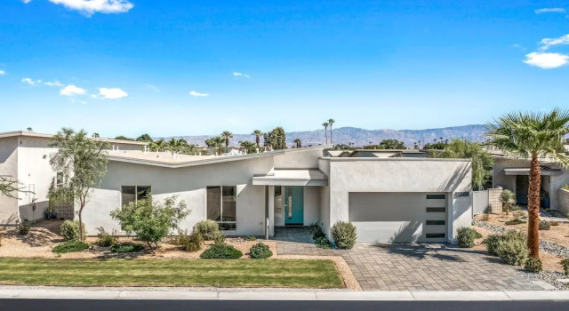 Chic Desert Oasis