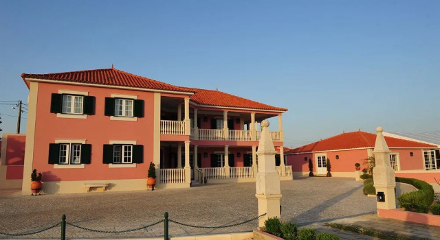 Quinta de Santa Maria, Rezervovat Hotel Hotely v Oeste s parkováním, Parkování