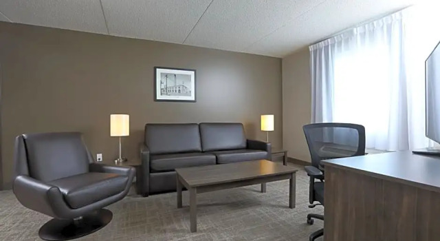 Люкс Deluxe Canad Inns Destination Centre Brandon