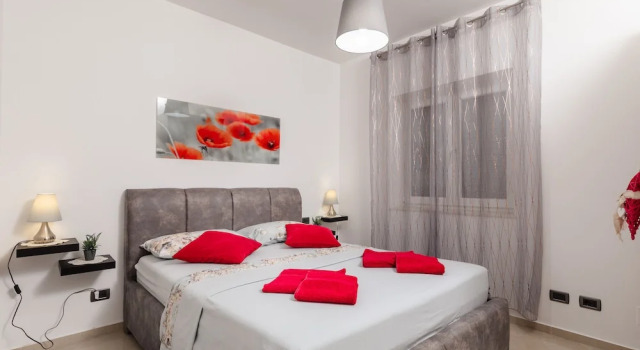 Апартаменты Stuck in the Moment Apartment