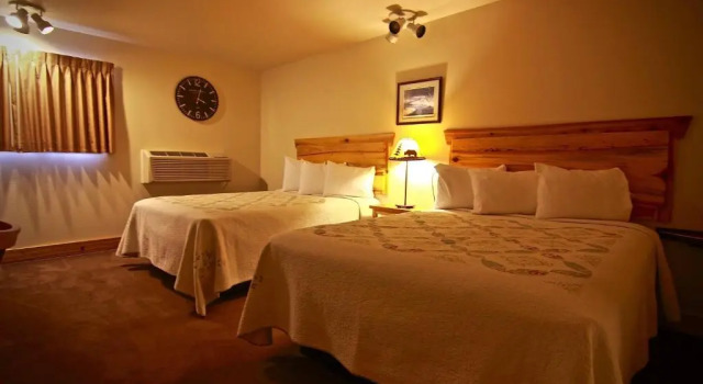 Двухместный номер Standard Yellowstone Village Inn and Suites
