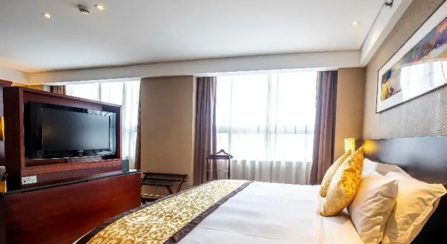Номер Standard Sofitel Shanghai North Bund