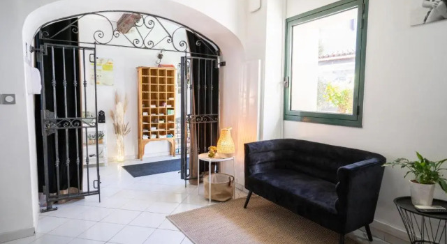 Люкс Logis Hôtel La Fenière