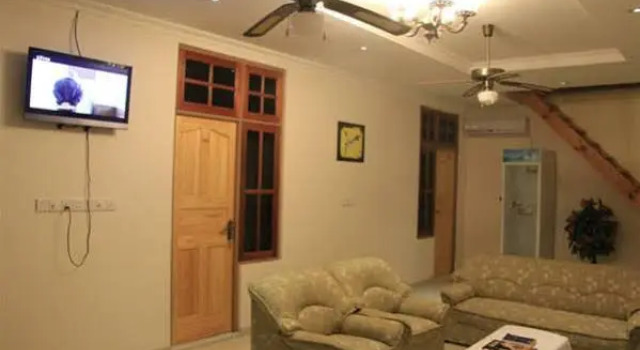 Sizam Reef View Guest House, Buchen Sie Pension Thulhaadhoo 