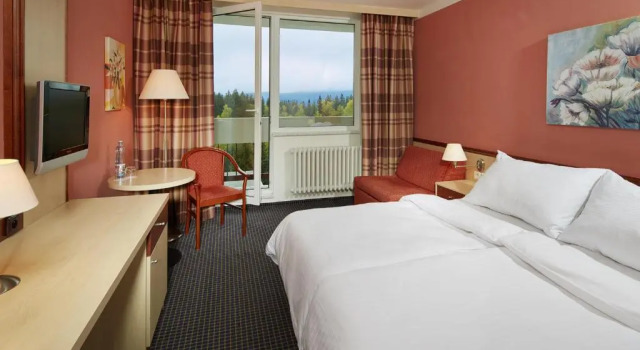 Двухместный номер Deluxe с балконом OREA Resort Sklář Harrachov