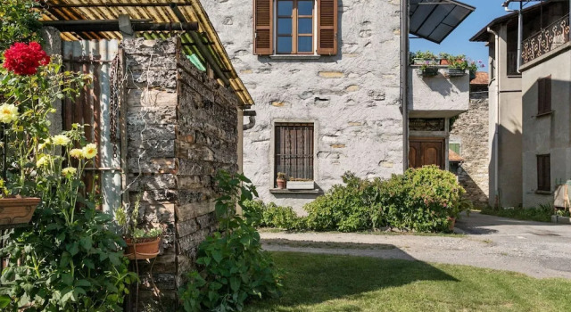 Spacious Apartment near Lake in Dongo, Rezervovat Apartmán Dongo Como