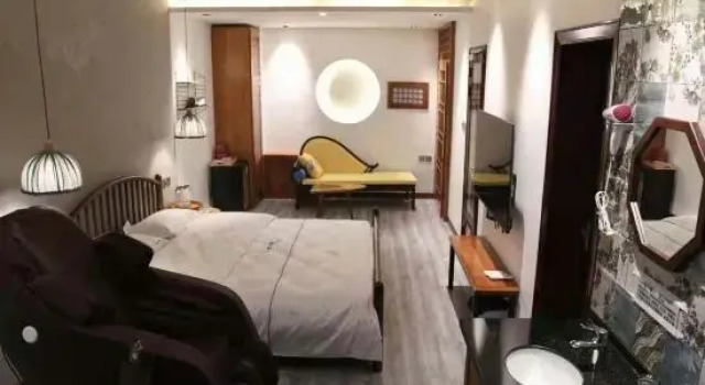 Yitang Yizhai Hot Spring Hotel, Book Hotel Hotels in Liaoning with Parking, Parking
