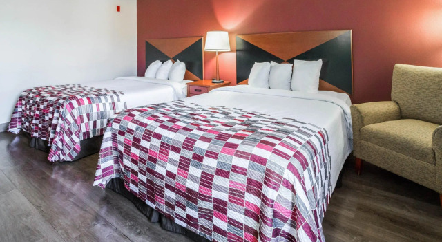 Двухместный номер Deluxe Red Roof Inn Etowah   Athens, TN